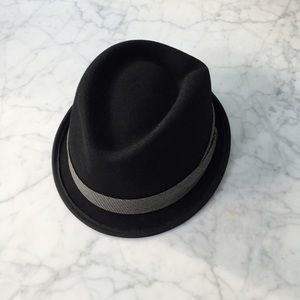 Rag & Bone Black Wool Hat in Medium