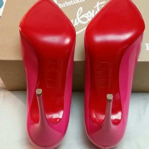 ❌SOLD❌💯% AUTHENTIC Christian Louboutin - Picture 4 of 4