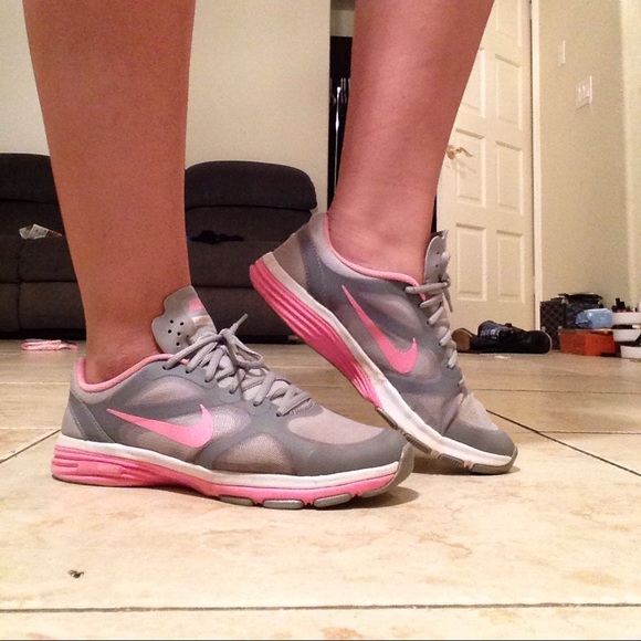 Nikes 7.5