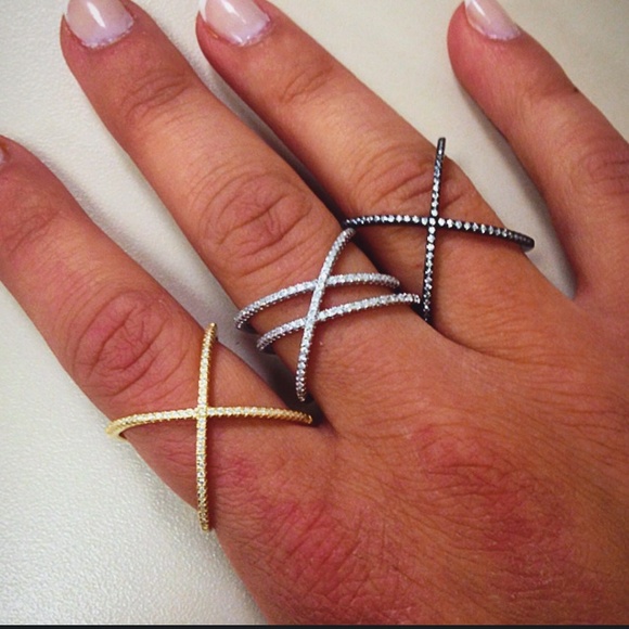 Jewelry - Sterling Silver CZ Diamond Trendy Rings Stamped