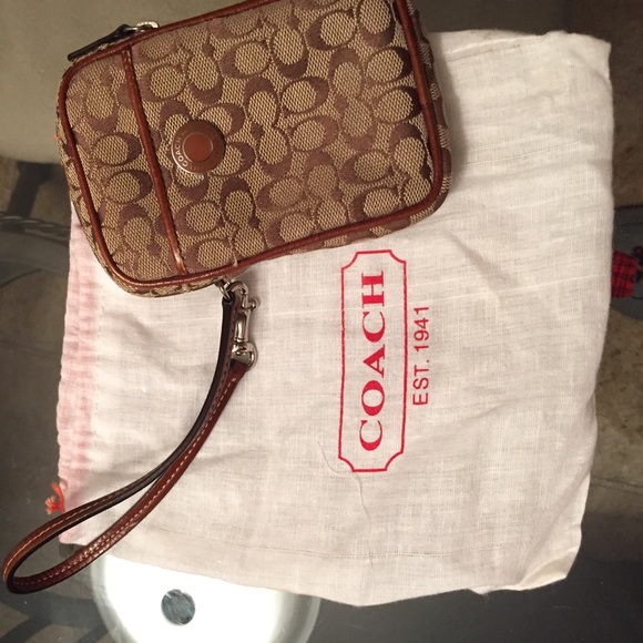 Authentic Coach Camera Case - Picture 3 of 3