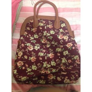 Floral tote.