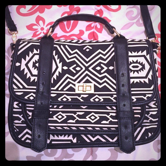 Forever 21 Handbags - Forever 21 purse