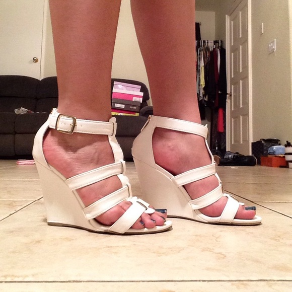 White wedge
