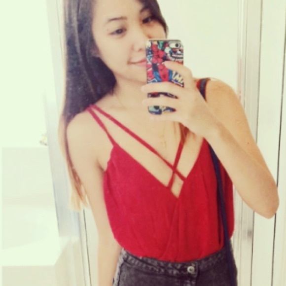 Tobi Tops - Red criss cross Leo top
