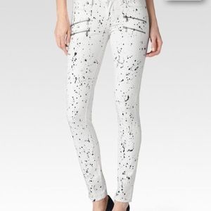 PAIGE Denim Edgemont - Van Gogh
SZ 27
MSRP $249.00
