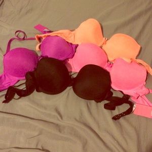 Bundle of 4 bras