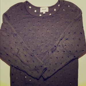 FREE SHIPPING-Girls Gray Ruum sweater with holes
