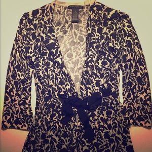 FREE SHIPPING-Black & white sweater w ribbon tie