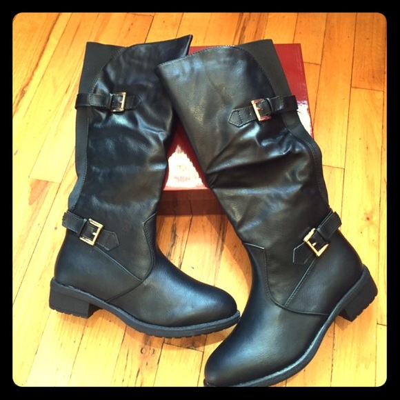 Knee high leather boots 17' inches tall