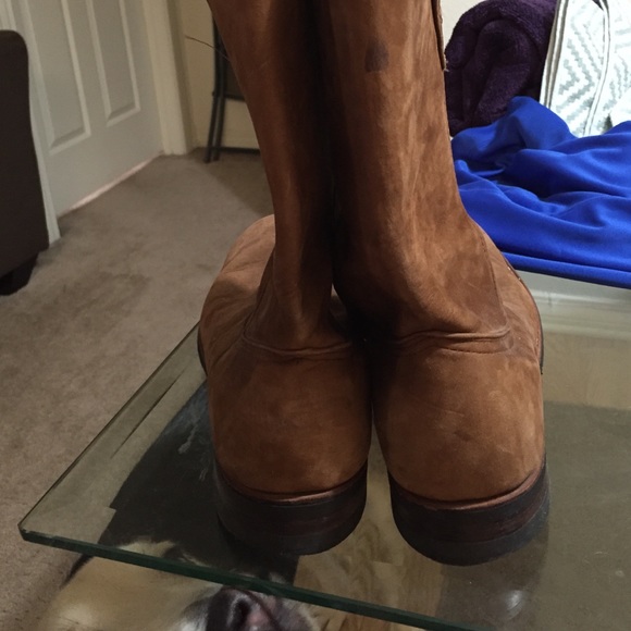 Boots - Picture 3 of 4