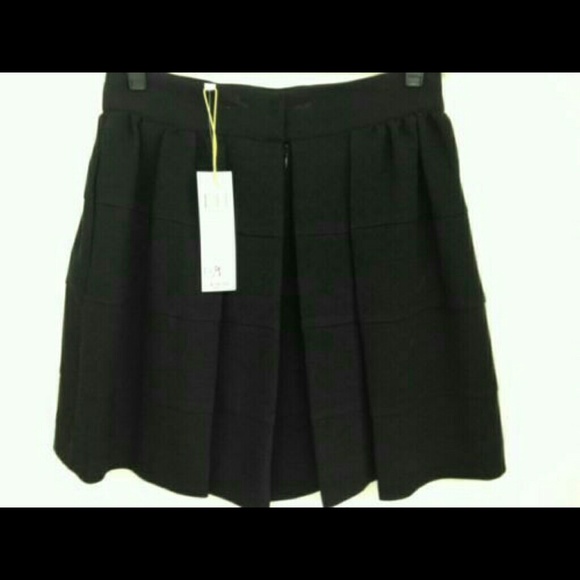 BCBG Dresses & Skirts - Bcbg pocket skirt. Offers welcome