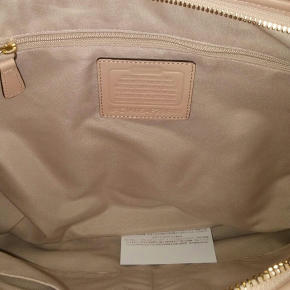 New Coach Fabric & Leather Bag - Picture 3 of 3