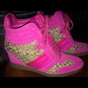 Magenta Coach hidden wedge sneakers & Coach Tee
