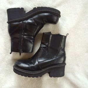 90'S CHUNKY BOOTS