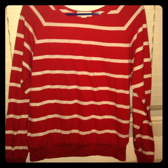 Cute, comfy long sleeved striped shirt!