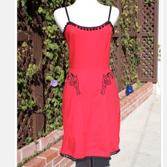 Pin-up style gun holster dress