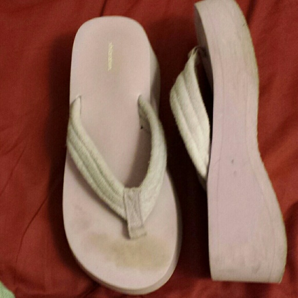 xhilaration flip flops