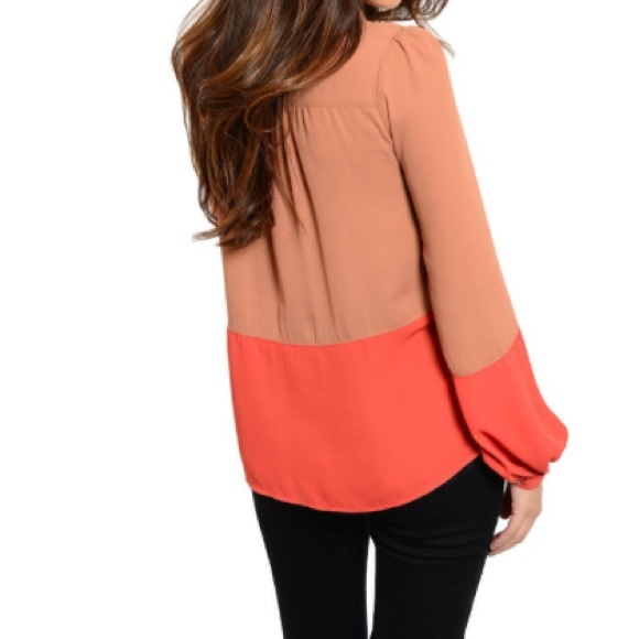 Colorblock Top - Picture 2 of 2