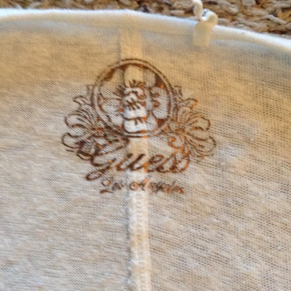 *SOLD ON OTHER SITE: Short-sleeve Guess Top - Picture 3 of 3