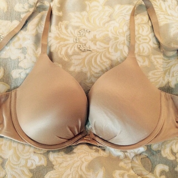 Bundle of two VS bras for Amy.