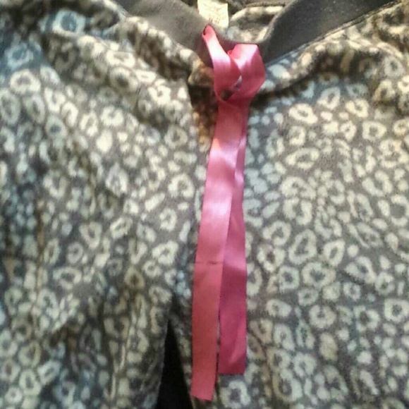 Grey cheetah print pajama bottoms