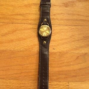 Leather brown watch with gold