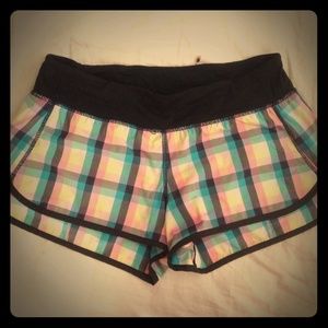 Lululemon size 10 speed shorts 2 way stretch