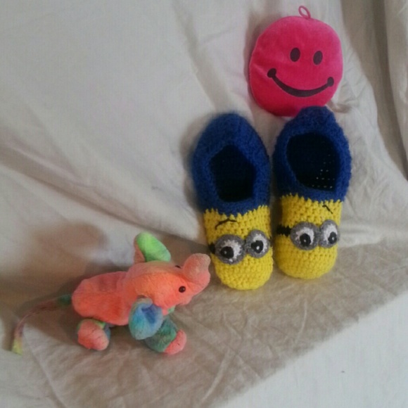 Minion slippers