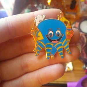 Happy octopus pin
