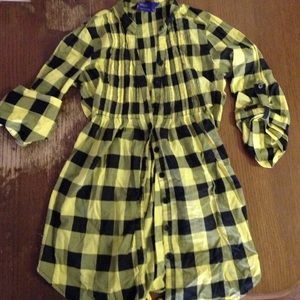 Black and yellow flannel Miley Cyrus top!