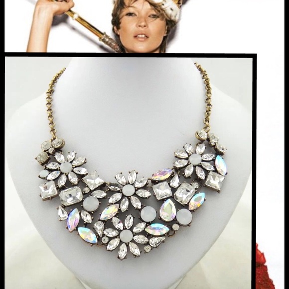 ❤️Host Pick.❤️Glam Statement Necklace ❤️❤️