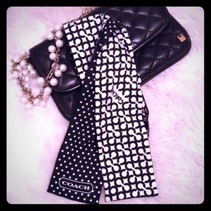Coach scarf