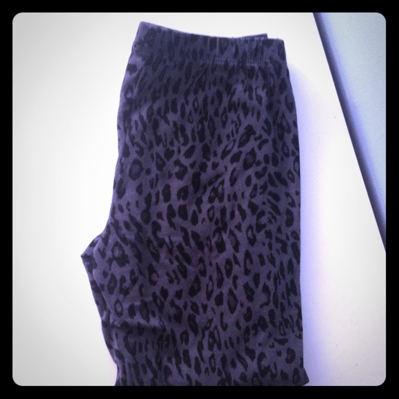 RESERVED! Cheetah Leggings