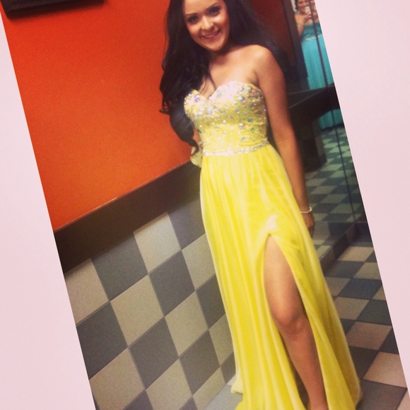 Prom dress size 4 - Picture 2 of 2