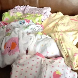 Baby girl sleep and plays!!!