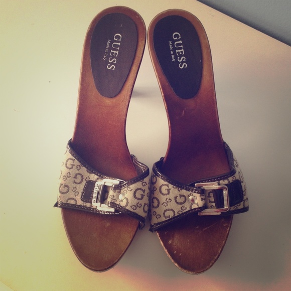 GUESS Heel 👡 JUST REDUCED!