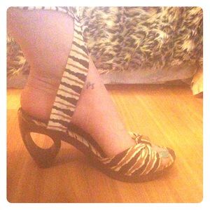 Retro sandals✨the best heel size 8