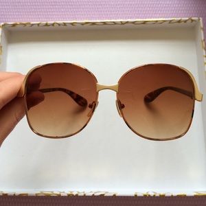 70's style tortoise sunnies