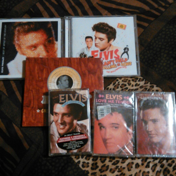 Mostly new i think all still in wrapper Elvis