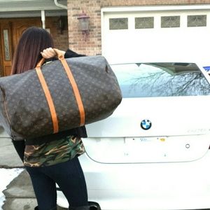 !!!!SOLD!!!!!Authentic Louis Vuitton Keepall 60