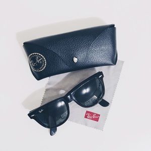 Ray Ban Wayfarer Sunglasses Tortoise  RB2140