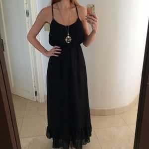 ⭐️Black chiffon maxi dress with ruffles