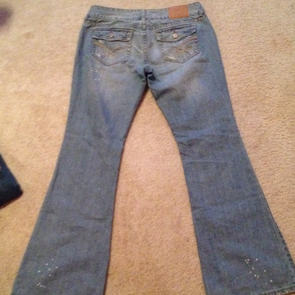 Amethyst distressed jeans - Picture 2 of 3