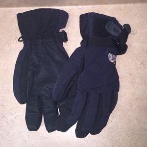 North face winter gloves