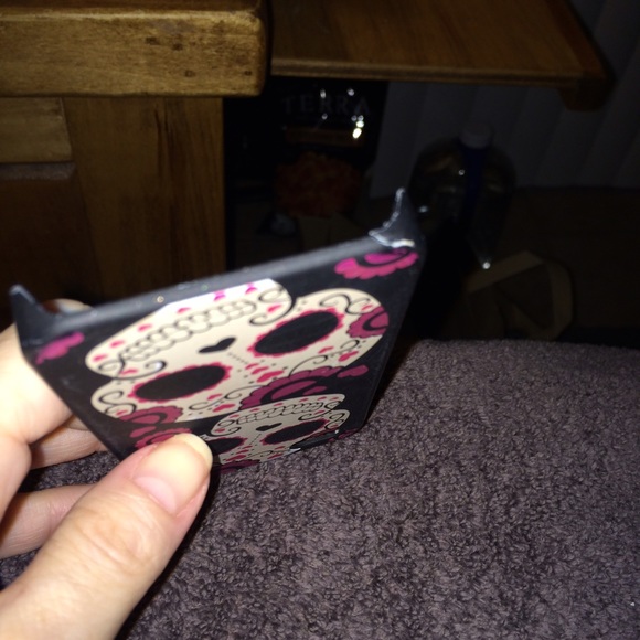 iPhone 4S Case - Picture 4 of 4