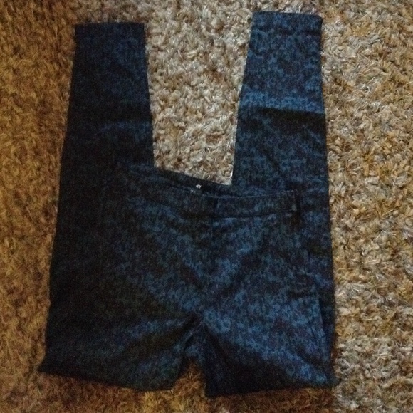 H & M SKINNY PANTS