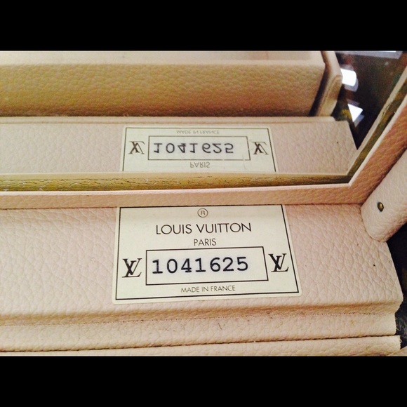 Louis Vuitton large travel case - Picture 3 of 4