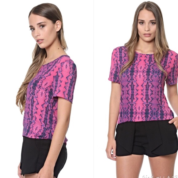 🔴SOLD ON WEBSITE🔴Snake Skin Top