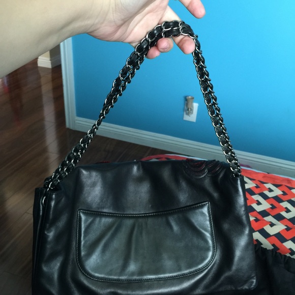 Chanel - Picture 3 of 4